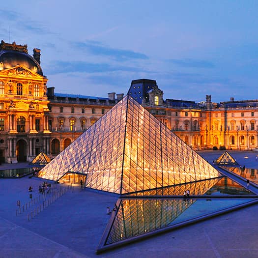 Le musée du Louvre à Paris